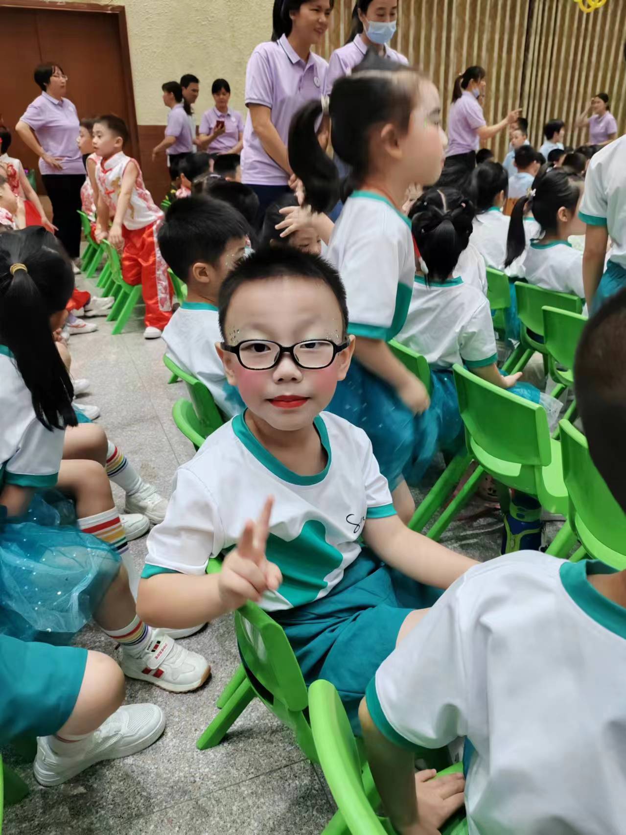 东渝幼儿园的最后一个儿童节